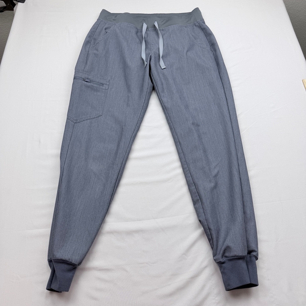 Figs Women's Graphite jogger Scrub Pants & Rafaela oversized top -2pc set - Picture 11 of 16